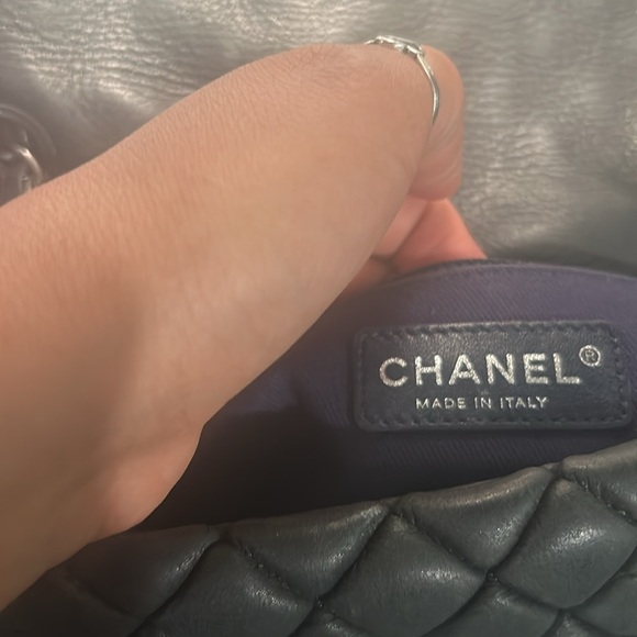 Iridescent Black Chanel Single flap Bag - Picture 9 of 9